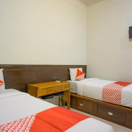 โอโย 2598 โฮเต็ล ช็อคโกแล็ต Hotel Langsa ภายนอก รูปภาพ
