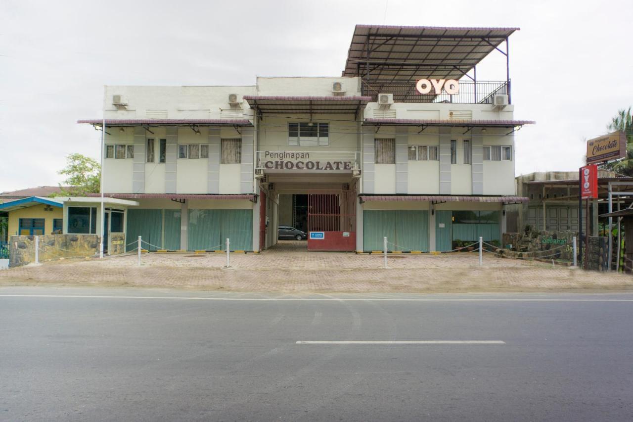โอโย 2598 โฮเต็ล ช็อคโกแล็ต Hotel Langsa ภายนอก รูปภาพ
